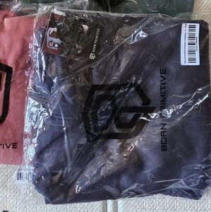 Born Primitive convertible pullover size XL